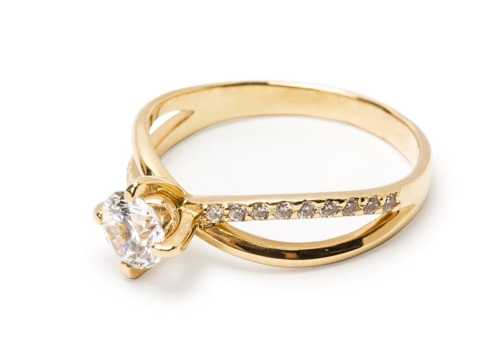 choosing gold engagement rings
