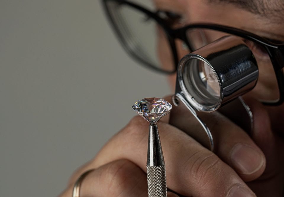 eye-clean diamond identification