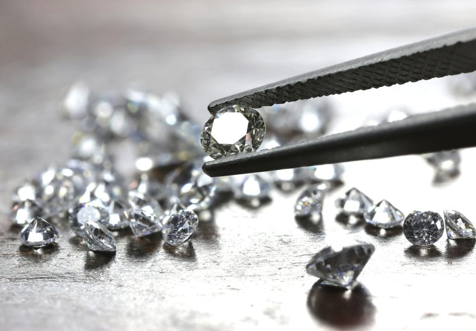 eye-clean diamond qualities identification